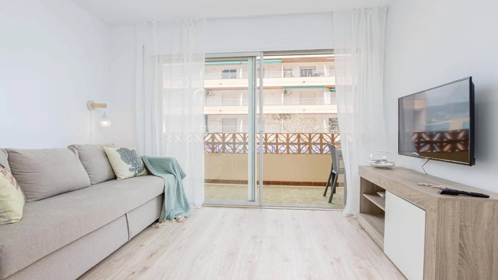 Milenial Immo Sim1 Apartamento A 300 Mts De La Playa Y Paseo Maritimo 罗萨斯 0*,  西班牙